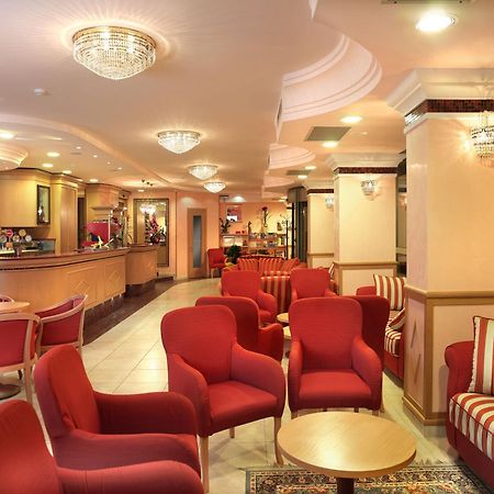 Hotel Mondial Белларія-Іджеа-Марина Екстер'єр фото