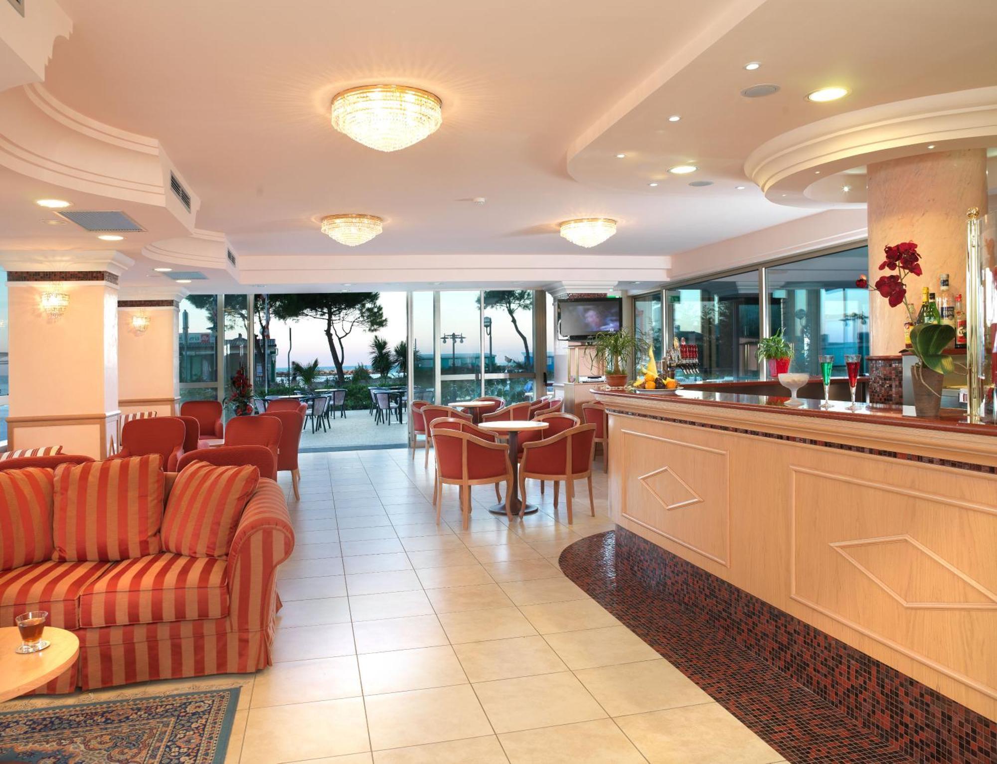 Hotel Mondial Белларія-Іджеа-Марина Екстер'єр фото
