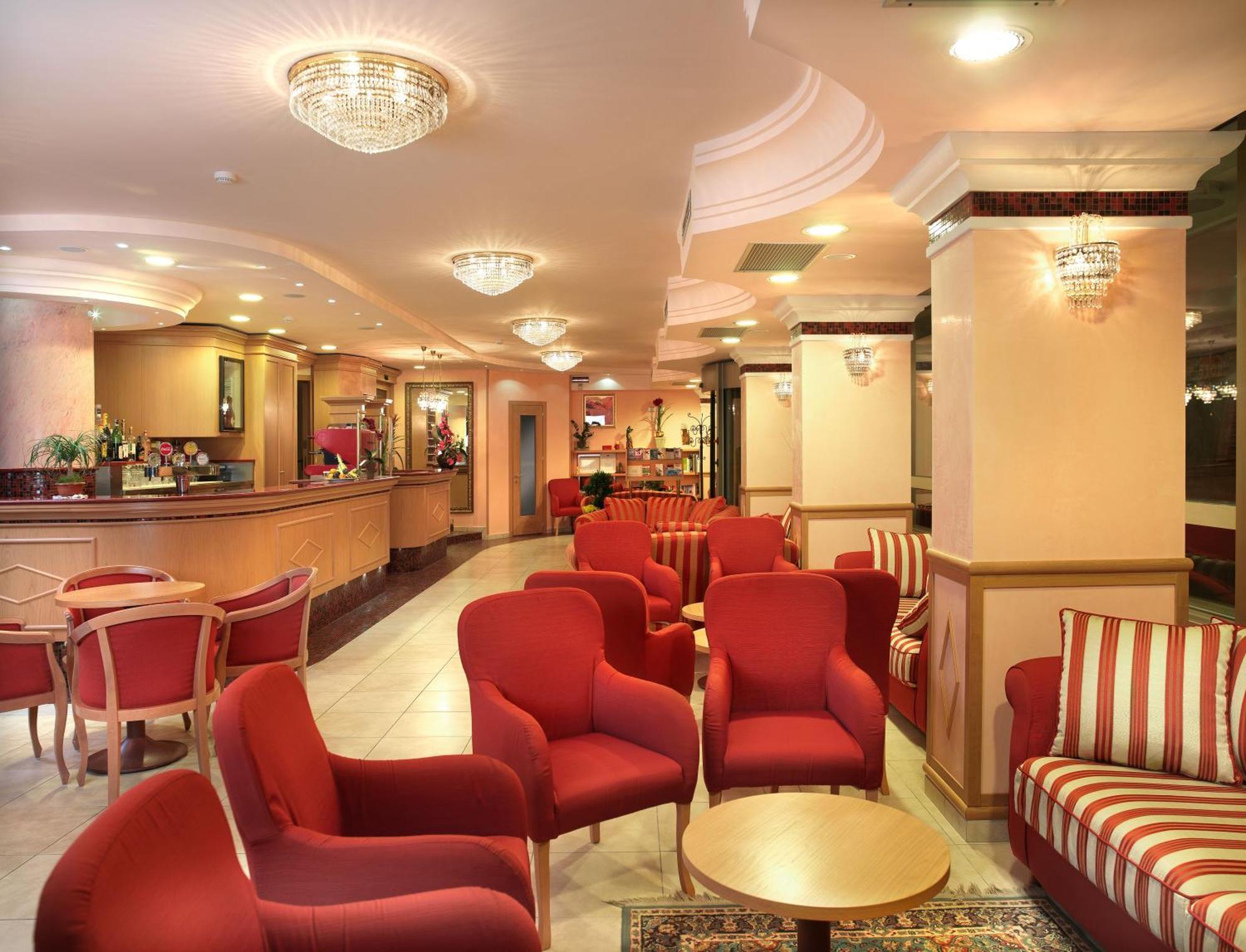 Hotel Mondial Белларія-Іджеа-Марина Екстер'єр фото