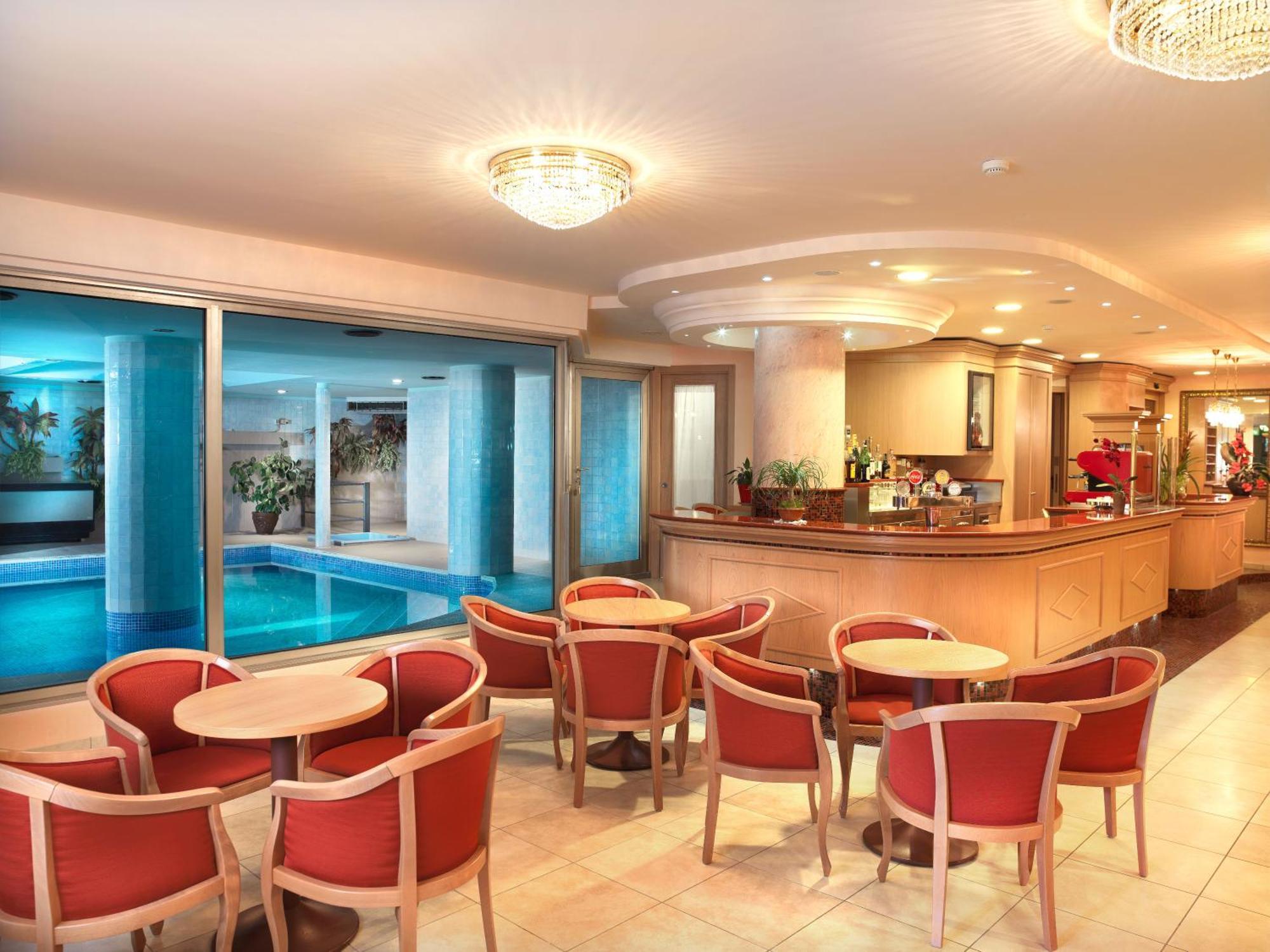 Hotel Mondial Белларія-Іджеа-Марина Екстер'єр фото