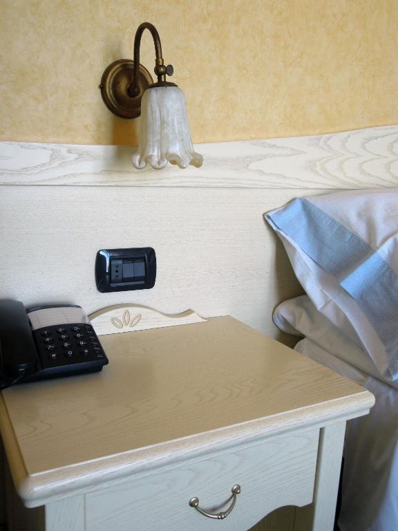 Hotel Mondial Белларія-Іджеа-Марина Номер фото